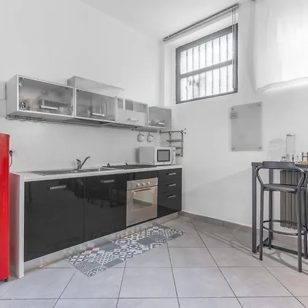 Pom10 -loreto - Duomo- 5 Minutes From The Duomo Apartament Mediolan